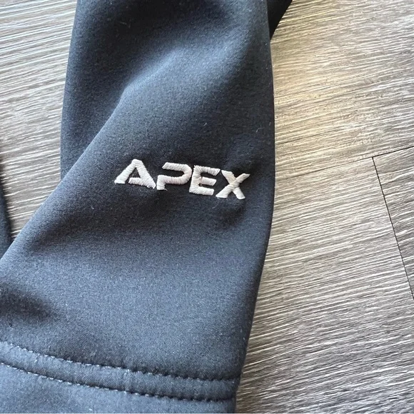 The North Face Apex Bionic Softshell Jacket - Picture 6 of 7